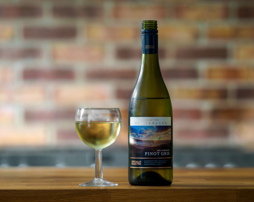 Oyster Bay Wine: A Cost-Effective Choice for Every Occasion 1 pexels photo 18166801