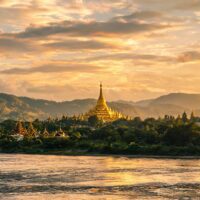 Li Qiang Meets Myanmar President Min Aung Hlaing 3 0217844689243573bc9a923998b9a9cbb323528a1d3e323d9e512 0 1