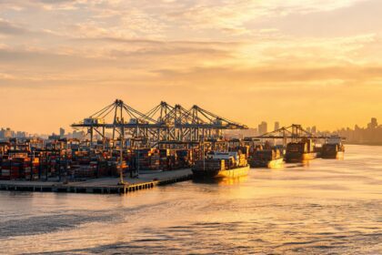 China's Foreign Trade Resilient in First Half 13 0217847650825250477e7d991a1abd211e987ddddb28cab2540a5 0