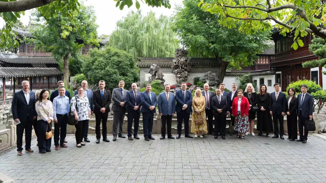 Dunedin Mayor's Delegation Visits Shanghai People's Congress